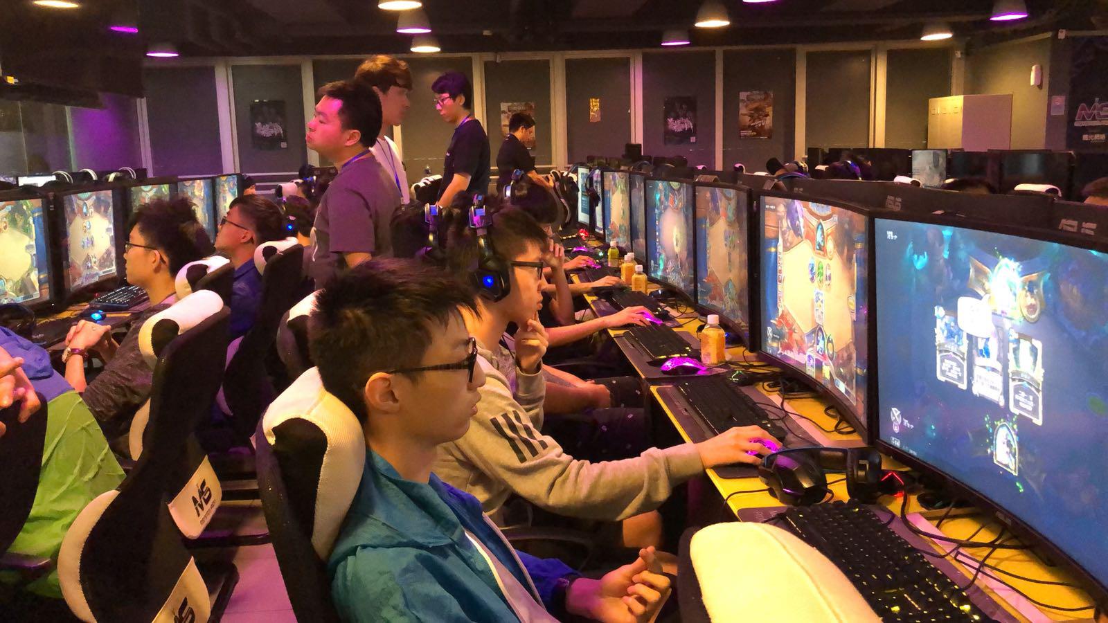 更为他未来 更为他未来