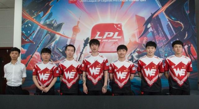 多个国家的 多个国家的